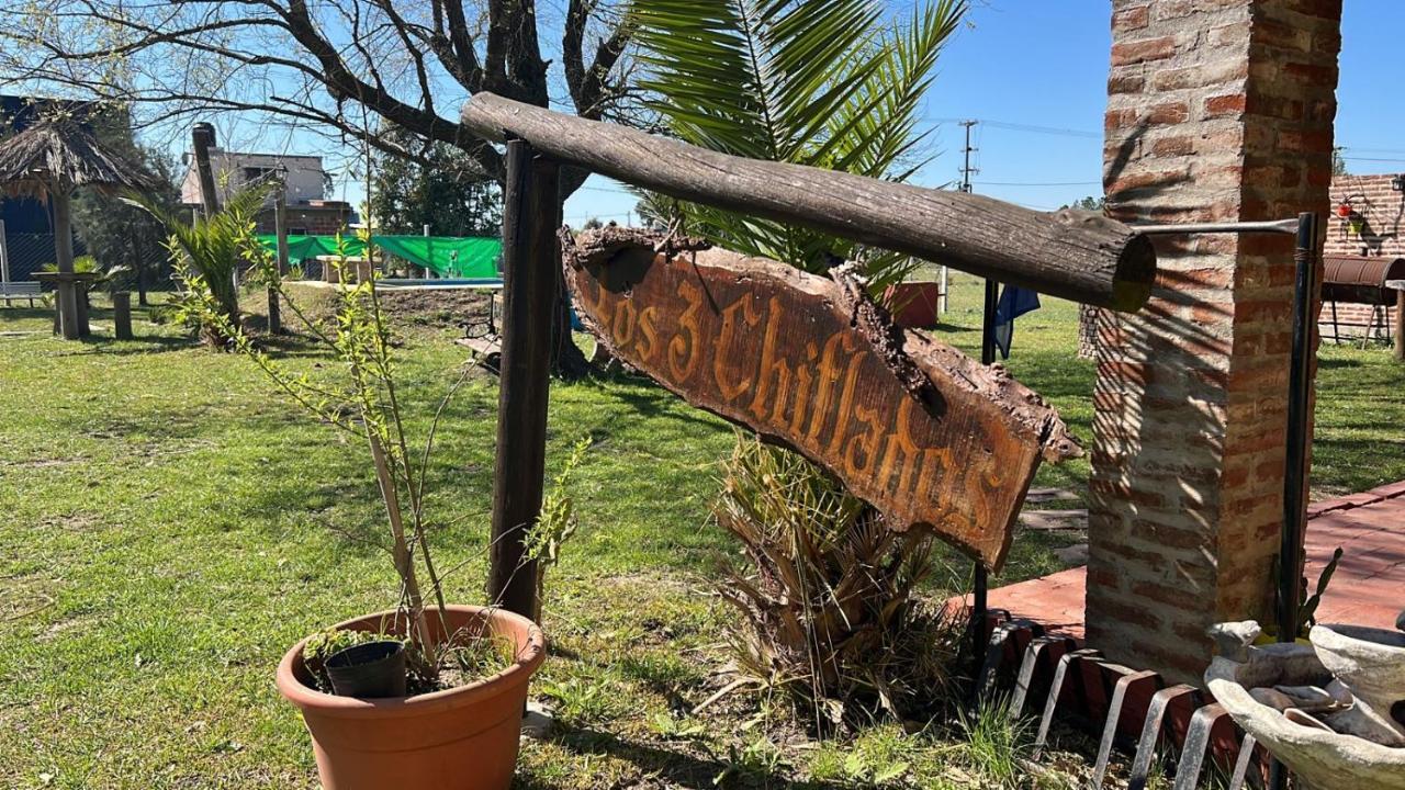 Los Tres Chiflados Chascomus Exterior photo